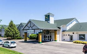 Quality Inn And Suites Stoughton Wi
